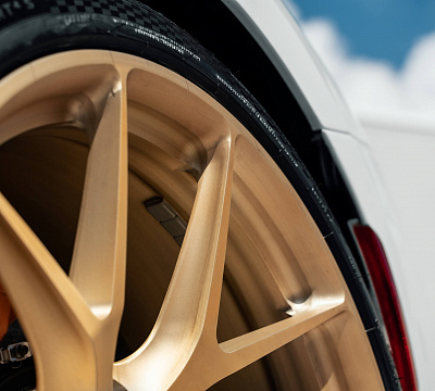 Фото дисков HRE P101 на Ferrari 488