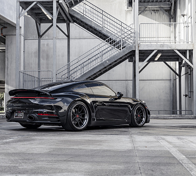 Фото дисков Strasse Wheels SV5 Deep Concave FS на Porsche 911 VIII