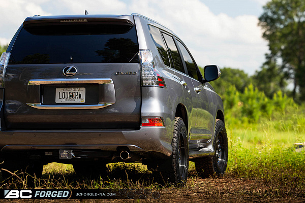 Фото дисков BC Forged LE72 // MLE72 Глянцевый темный лак на Lexus GX II