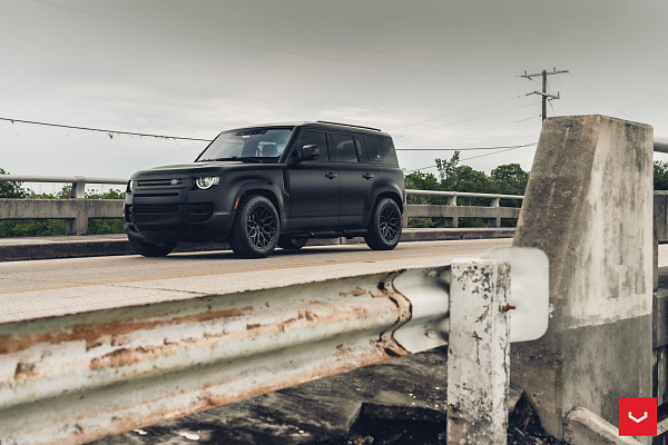 Фото дисков Vossen HF-2 Черный глянец на Land Rover Defender II