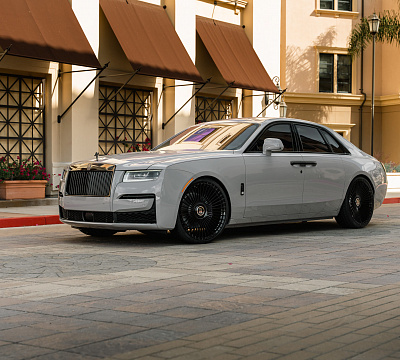 Фото дисков Vossen S17-16 на Rolls-Royce Ghost II