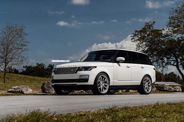 Фото дисков HRE P201 Полированный лак на Land Rover Range Rover IV