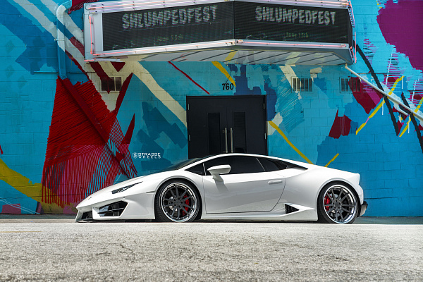 Фото дисков Strasse Wheels SV1 Deep Concave FS Другой цвет на Lamborghini Huracan