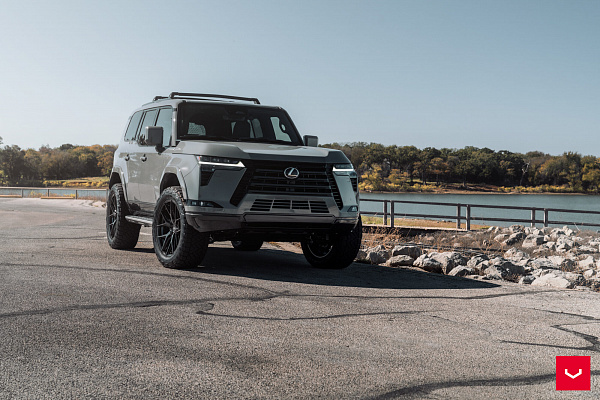 Фото дисков Vossen HF6-4 Черный глянец на Lexus GX III