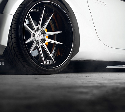 Фото дисков Strasse Wheels SV1 Deep Concave FS на Lexus LC 500