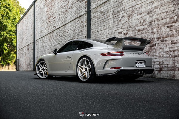 Фото дисков Anrky S3-X1 Глянцевый лак на Porsche 911 VII