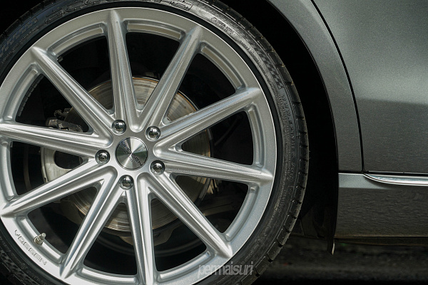 Фото дисков Vossen VFS-10 Серебро на Mercedes-Benz E-Class (W213, S213, C238)