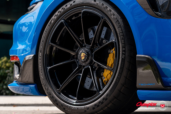 Фото дисков Vossen RS92 Черный глянец на Porsche 911 VIII