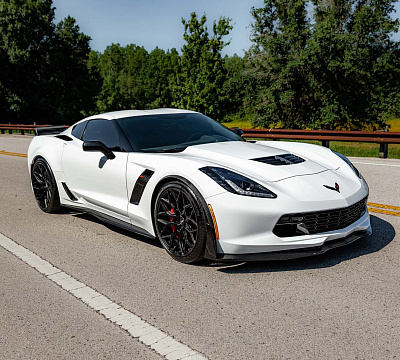 Фото дисков Vossen HF-2 на Chevrolet Corvette C7