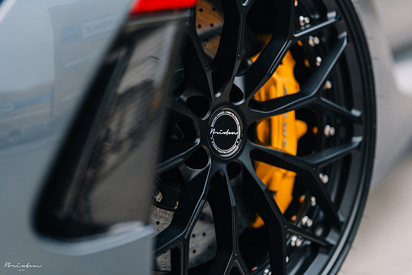 Фото дисков Brixton Forged CM6-R Черный сатин на McLaren 720S
