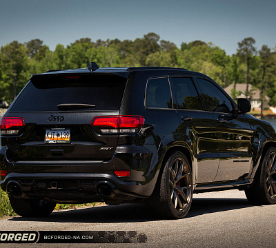 Фото дисков BC Forged RZ21 на Jeep Grand Cherokee IV