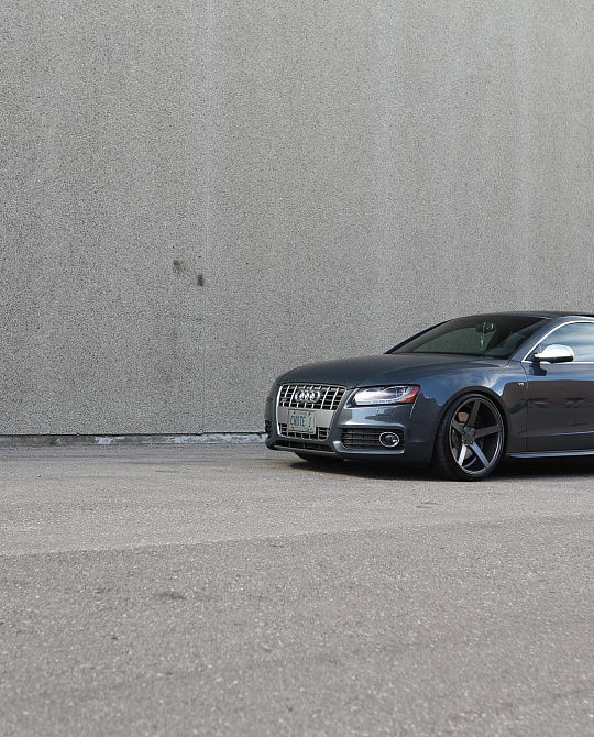 Фото дисков CV3 Сатиновый графит на Audi A/S/RS 5 (8T)