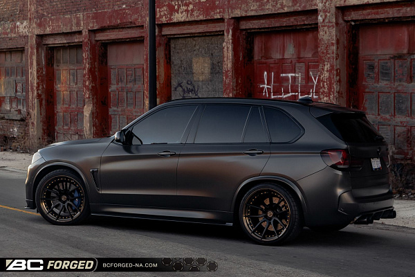 Фото дисков BC Forged HCA162 Черный матовый на BMW X5/X5 M (F15/F85)