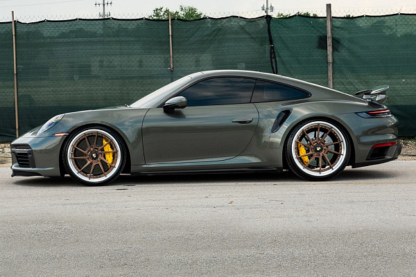Фото дисков Anrky AN33 Сатиновая бронза на Porsche 911 VIII