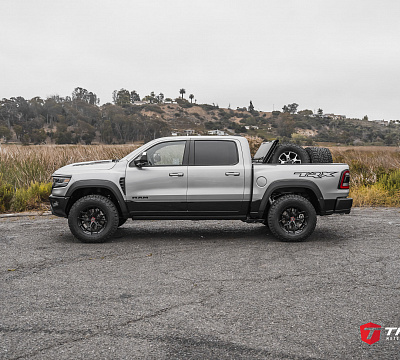 Фото дисков Vossen HF6-4 на Ram 1500 V
