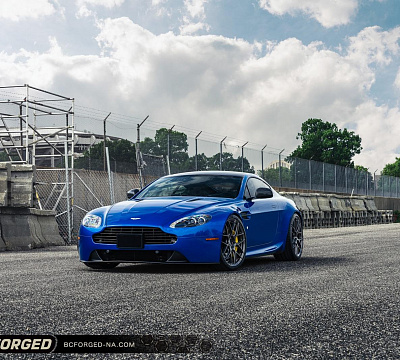 Фото дисков BC Forged KL12 на Aston Martin Vantage 3