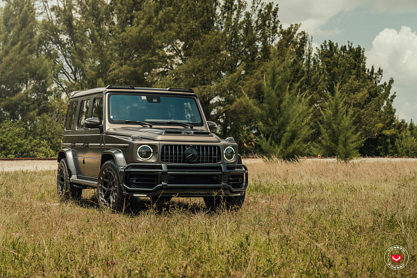 Фото дисков Vossen LC3-01 Глянцевый темный лак на Mercedes-Benz G-Class III
