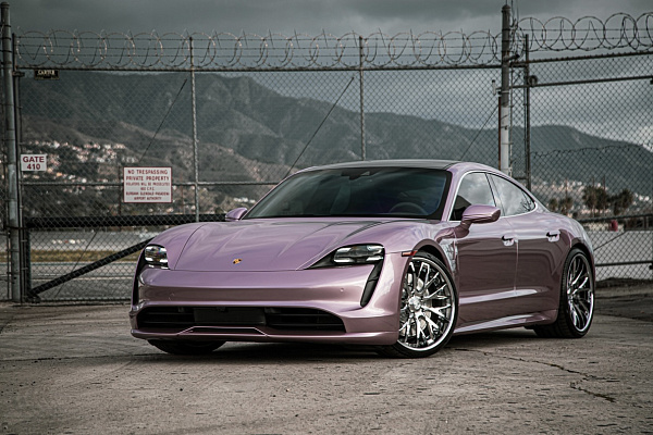 Porsche Taycan 