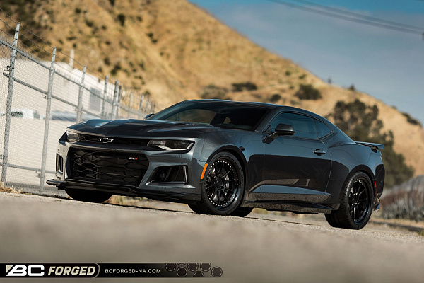 Фото дисков BC Forged LE10 // MLE10 Черный матовый на Chevrolet Camaro VI