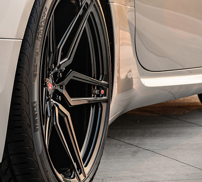 Фото дисков Vossen M-X1 на Lexus LC 500