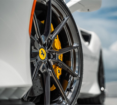 Фото дисков Anrky AN12 на Ferrari F8