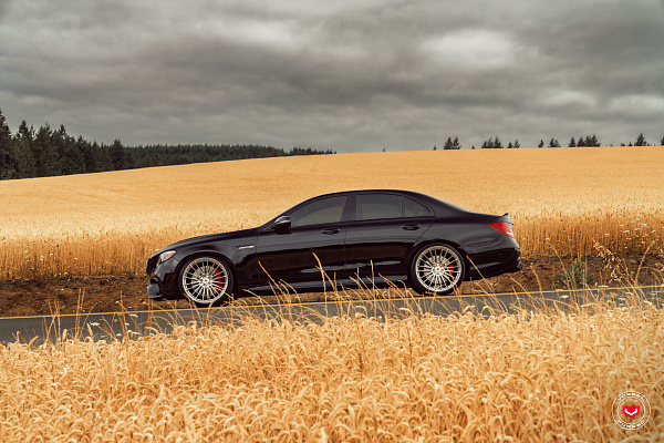 Фото дисков Vossen S17-04 Глянцевый лак на Mercedes-Benz E-Class (W213, S213, C238)