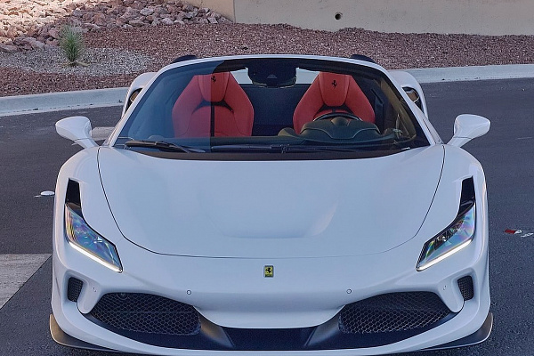 Фото дисков Giovanna Cinque Глянцевый лак на Ferrari F8
