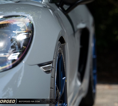 Фото дисков BC Forged ACL51 на Porsche Cayman II