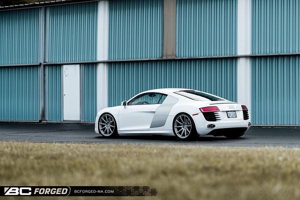 Фото дисков BC Forged RZ10 Глянцевый лак на Audi R8 (Typ 42)