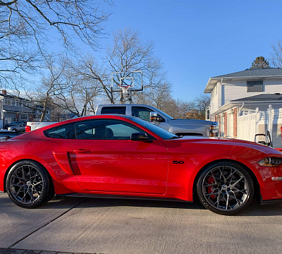 Фото дисков HRE FF10 на Ford Mustang VI