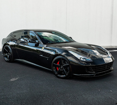 Фото дисков Anrky RS5.1 на Ferrari GTC4Lusso