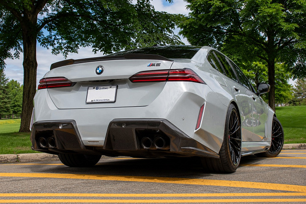 Фото дисков Rusch F11-R Черный глянец на BMW 5/M5 (G60/G90)