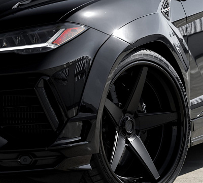 Фото дисков Anrky RS5.3 на Lamborghini Urus