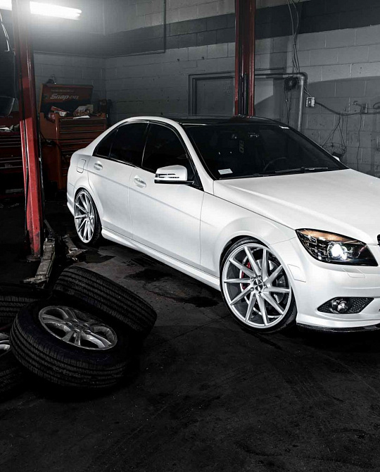 Фото дисков CVT Серебро на Mercedes-Benz C-Class (W204)
