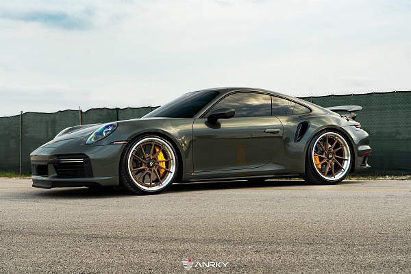 Фото дисков Anrky AN33 Сатиновая бронза на Porsche 911 VIII