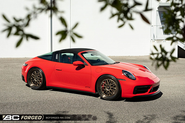 Фото дисков BC Forged MHK519 Сатиновая бронза на Porsche 911 VIII
