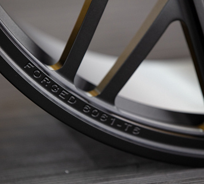 Vossen UV-1