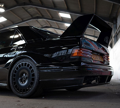 Фото дисков Bola B12 на Mercedes-Benz E-Class (W124)