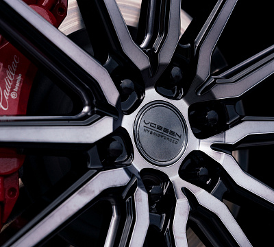 Фото дисков Vossen HF6-1 на Cadillac Escalade IV