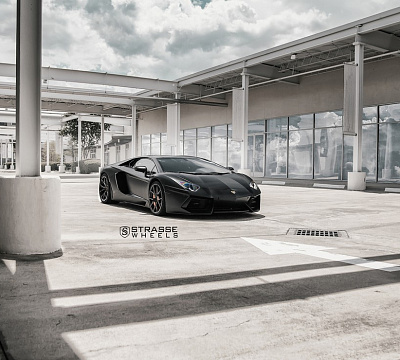 Фото дисков Strasse Wheels SM5R Deep Concave Monoblock на Lamborghini Aventador