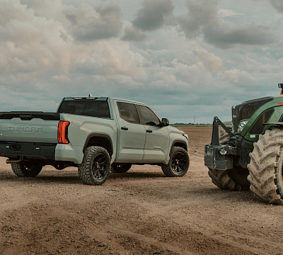Фото дисков 4PLAY 4P83 на Toyota Tundra III
