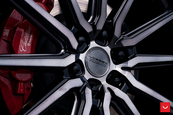 Фото дисков Vossen HF6-1 Глянцевый темный лак на Cadillac Escalade IV