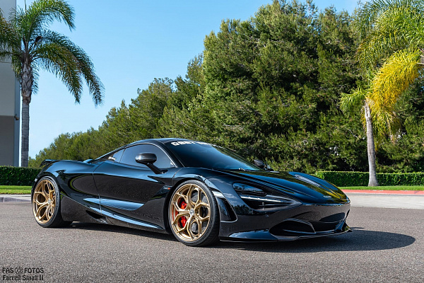 Фото дисков HRE P111SC Глянцевая шампань на McLaren 720S