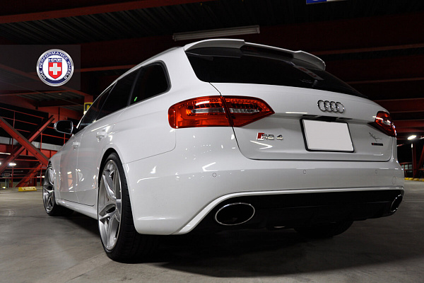 Фото дисков HRE S107 Глянцевый лак на Audi A/S/RS 4 (B8)