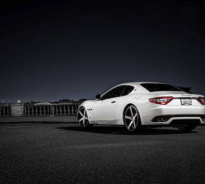 Фото дисков Vossen CV3 на Maserati GranTurismo I