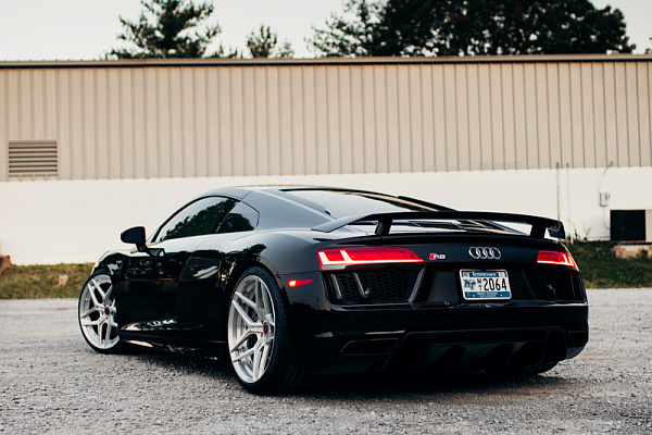 Фото дисков Brixton Forged WR7 Глянцевый лак на Audi R8 (4S)