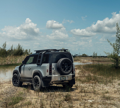 Фото дисков Vossen HF-5 на Land Rover Defender II