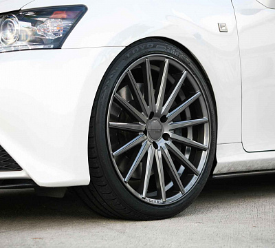Фото дисков Vossen VFS-2 на Lexus GS IV