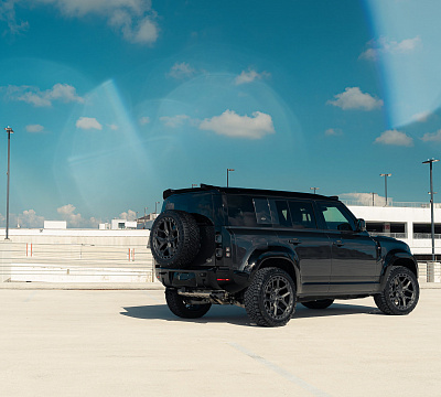 Фото дисков Vossen UV-X на Land Rover Defender II
