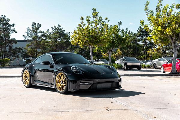 Фото дисков HRE R161 Lightweight Сатиновое золото на Porsche 911 VIII
